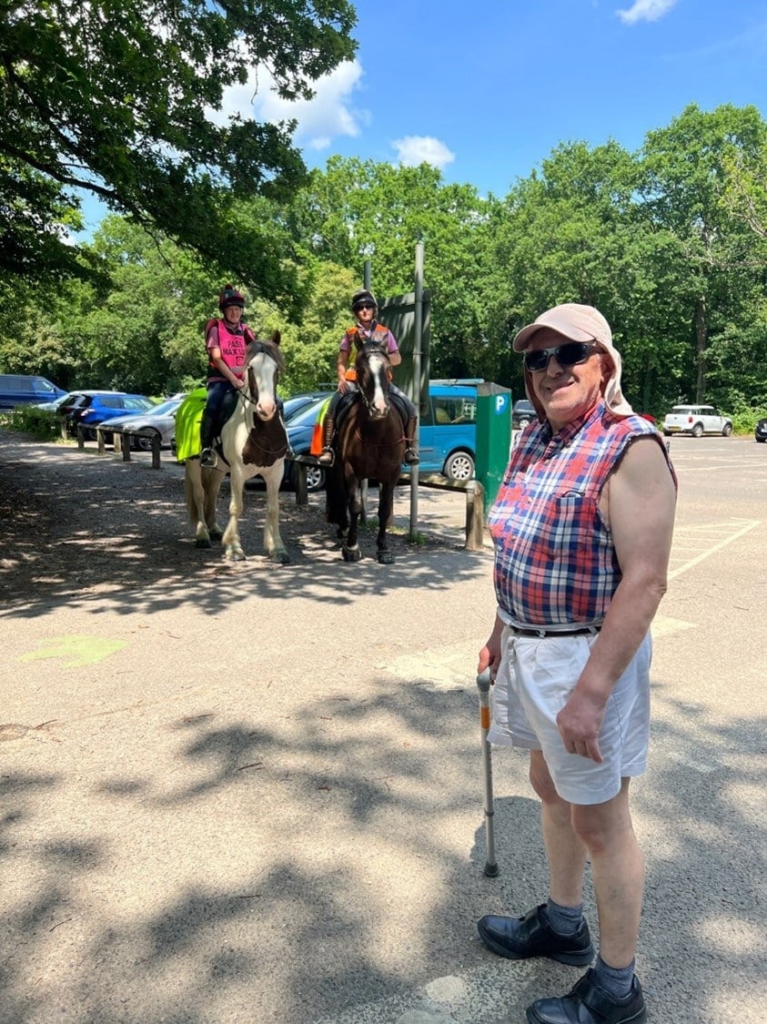 customer with horses pulborough