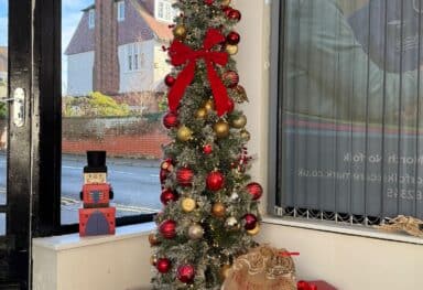 Blue Minimalist Motivational Quote Facebook Post ()