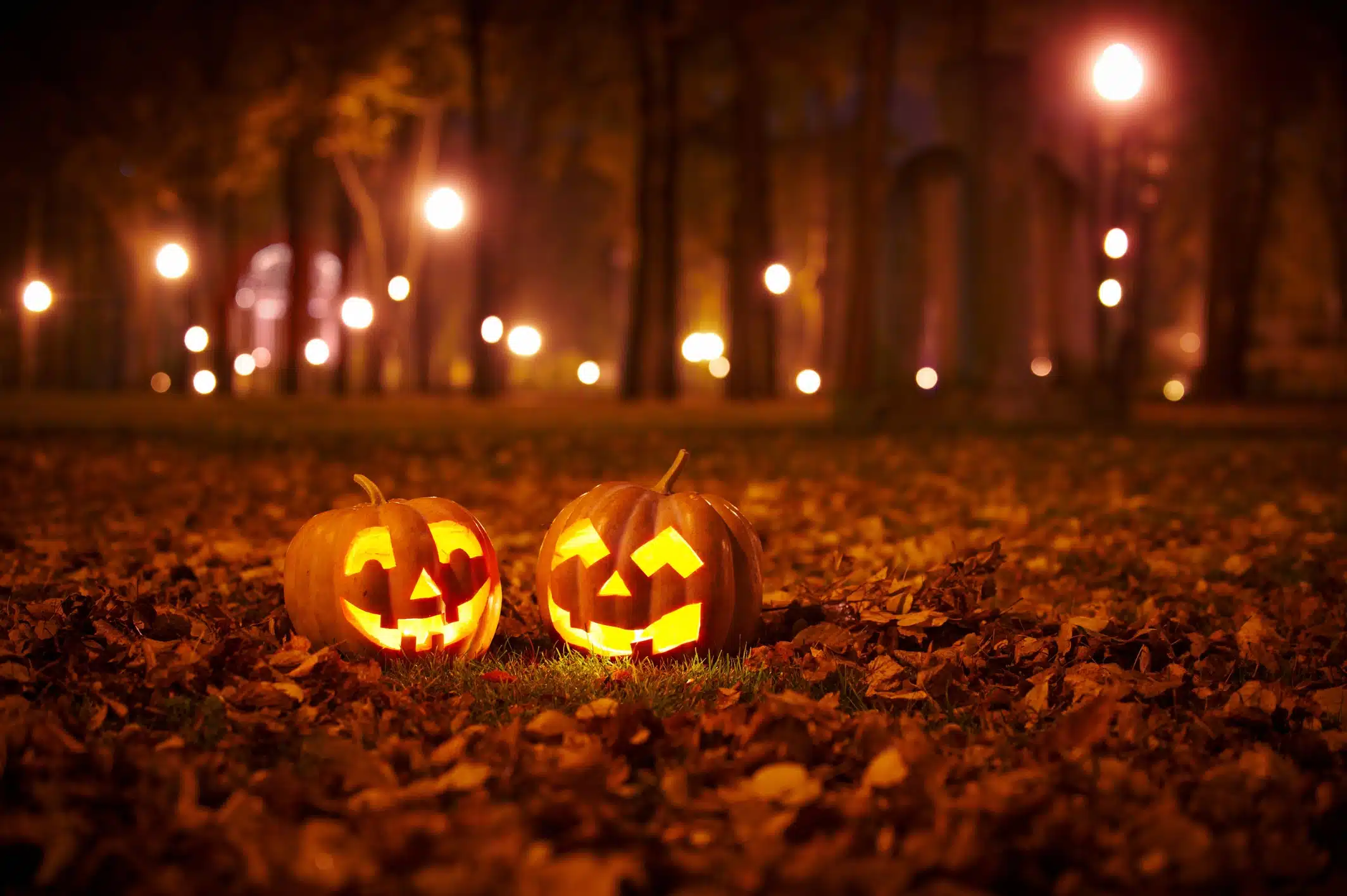 How to Celebrate Halloween with Older Loved Ones: Fun, Safe and Inclusive Ideas